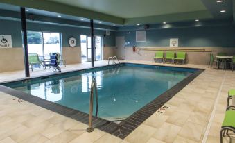 Holiday Inn Express & Suites Nashville North - Springfield