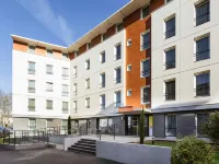 Aparthotel Adagio Access Orléans Hotels in der Nähe von Omnisports Stadium Source