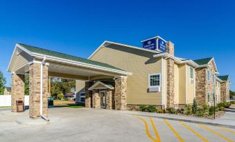 Cobblestone Inn & Suites - Bridgeport