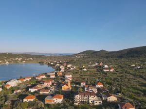 Nar Apartment A3 - with Sea View Balcony