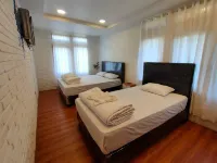 Shinta Corner 2 Ranch Hotel Hotel dekat Raffana Riverside camp