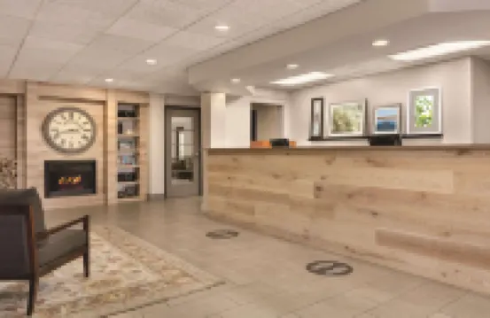 Country Inn & Suites by Radisson, Port Clinton, Oh - 3-Star