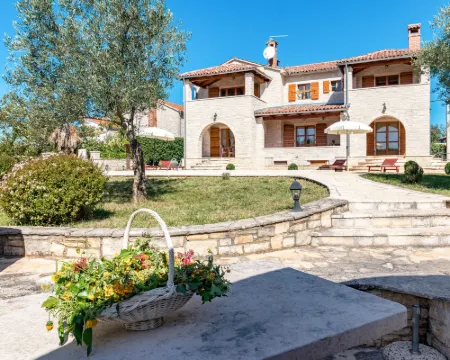Villa Sand Hotels in Stifanici