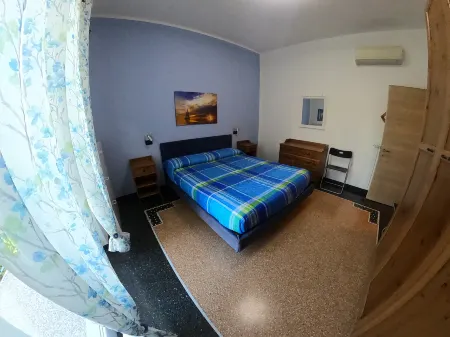 Apartment Gentile 200 Meters from the Sea Отели в г. Савона