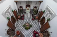 Riad - Dar Al Andalous - Hot Springs