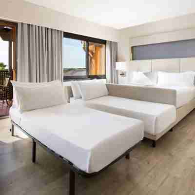 DoubleTree by Hilton Islantilla Beach Golf Resort Rooms