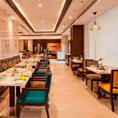 Lemon Tree Hotel Lucknow Dining/Meeting Rooms