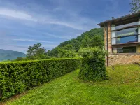 Podere Piastriccio/Casa di Vetro Hotels near Chiesa parrocchiale dei Ss. Matteo e Colombano