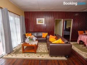 Stunning 3-Bed House in Paramaribo Marie's Place