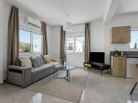 Sanders White Mountains - Vibrant Villa with Pool Ξενοδοχεία στην πόλη Τρεμιθούσα