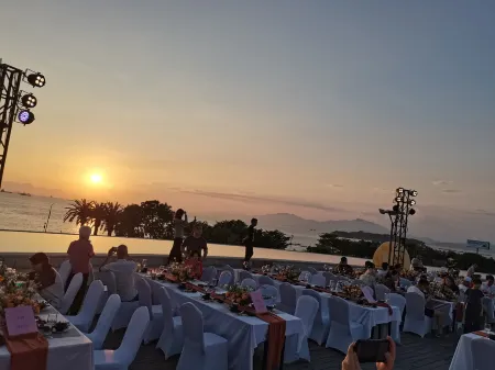 Sixth Courtyard  Scenic Vacation Homestay Отели рядом с достопримечательностью «Jinyintan Beach»