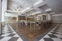 Golden Tulip West Ende - Desayuno