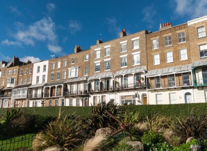 The Royal Harbour Hotel