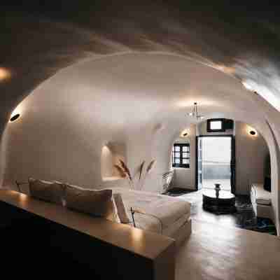 Abyss Santorini Rooms