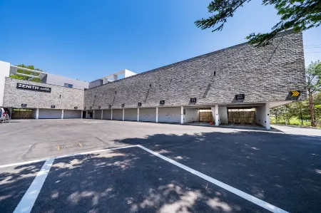 Namyangju Zenith Hotel & Unintel