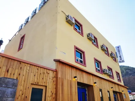 Taebaek Blue Moon Motel