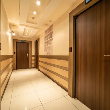 Guri Lexy Hotel