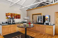 Super 8 by Wyndham Branson / Shepherd of the Hills Exwy - breakfast