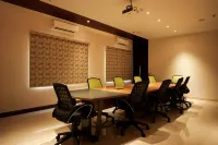Valluvanad Residency Hotels in Perinthalmanna