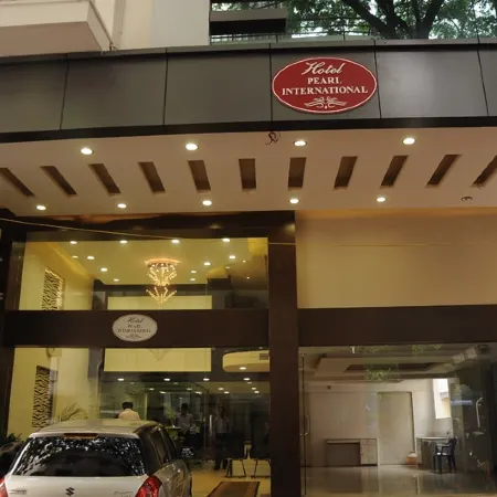 Hotel Pearl International Отели рядом с достопримечательностью «Форт Музей»