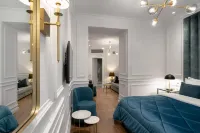Praxitelous Luxury Suites Hotels in Афіни