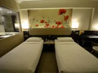 Sai Palace Grand, Malad Hotels in der Nähe von Strand Aksa