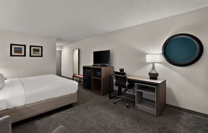 Comfort Inn & Suites Santee I-95