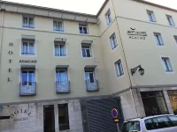 Brit Hotel Acacias Hotels in Fourques