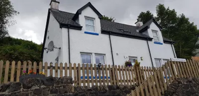 Sidhean Dubha Holiday Home Hoteles cerca de Portree Square