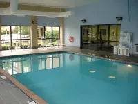 Hampton Inn Wooster - Pools