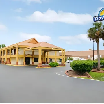 Days Inn by Wyndham Monroe La