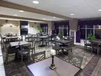 Holiday Inn Express TOLEDO-OREGON by IHG - breakfast