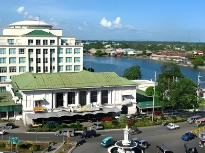 People's Hotel Hotels near Timezone Robinsons Iloilo