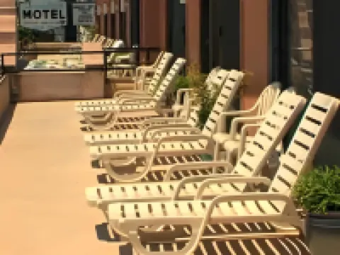 Beach Street Inn and Suites