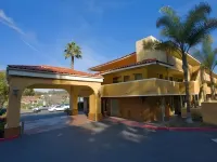 Days Inn by Wyndham Encinitas Moonlight Beach Hotels in Encinitas