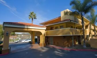 Days Inn by Wyndham Encinitas Moonlight Beach