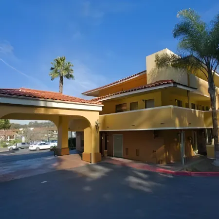 Days Inn by Wyndham Encinitas Moonlight Beach