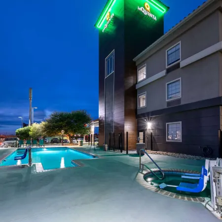 La Quinta Inn & Suites by Wyndham New Braunfels