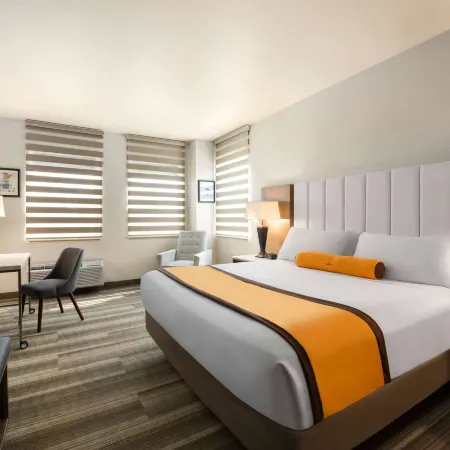 Hotel Marguerite Anaheim/Garden Grove, Trademark Collection