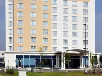 Holiday Inn Express & Suites Toronto - Markham