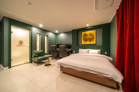 Bucheon Hotel Burning Отели рядом с достопримечательностью «Bucheon University»