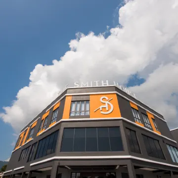 The Smith House Hotel berhampiran Black Sand Beach