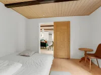"Onida" - 5.5km from the Sea