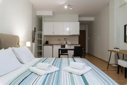 Anivia Apartments Airport by Airstay - parking