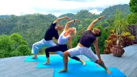 Luna Lodge Hotels in Carate