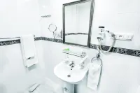 Yerevan Deluxe Hotel Hotels in Zovuni