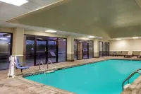 Howard Johnson by Wyndham Lindsay Hotels in Lindsay