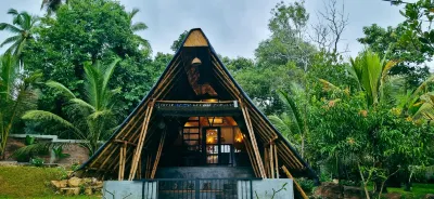 Nuwans Countryside Hideaway Hotel dekat Pangkalan Pesawat Laut Laguna Mawella
