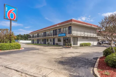 Motel 6 Meridian, MS Отели рядом с Аэропорт Меридиан