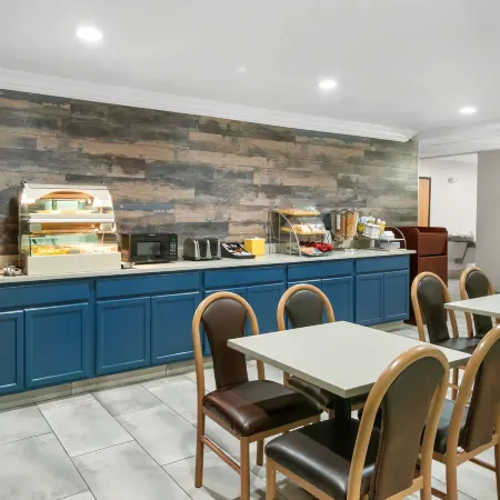 SureStay Plus Hotel by Best Western Benbrook Ft Worth